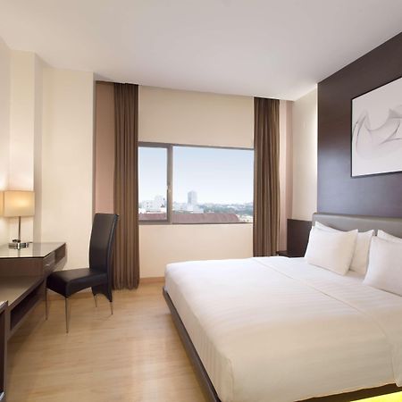 Aiho Hotel Medan Room photo