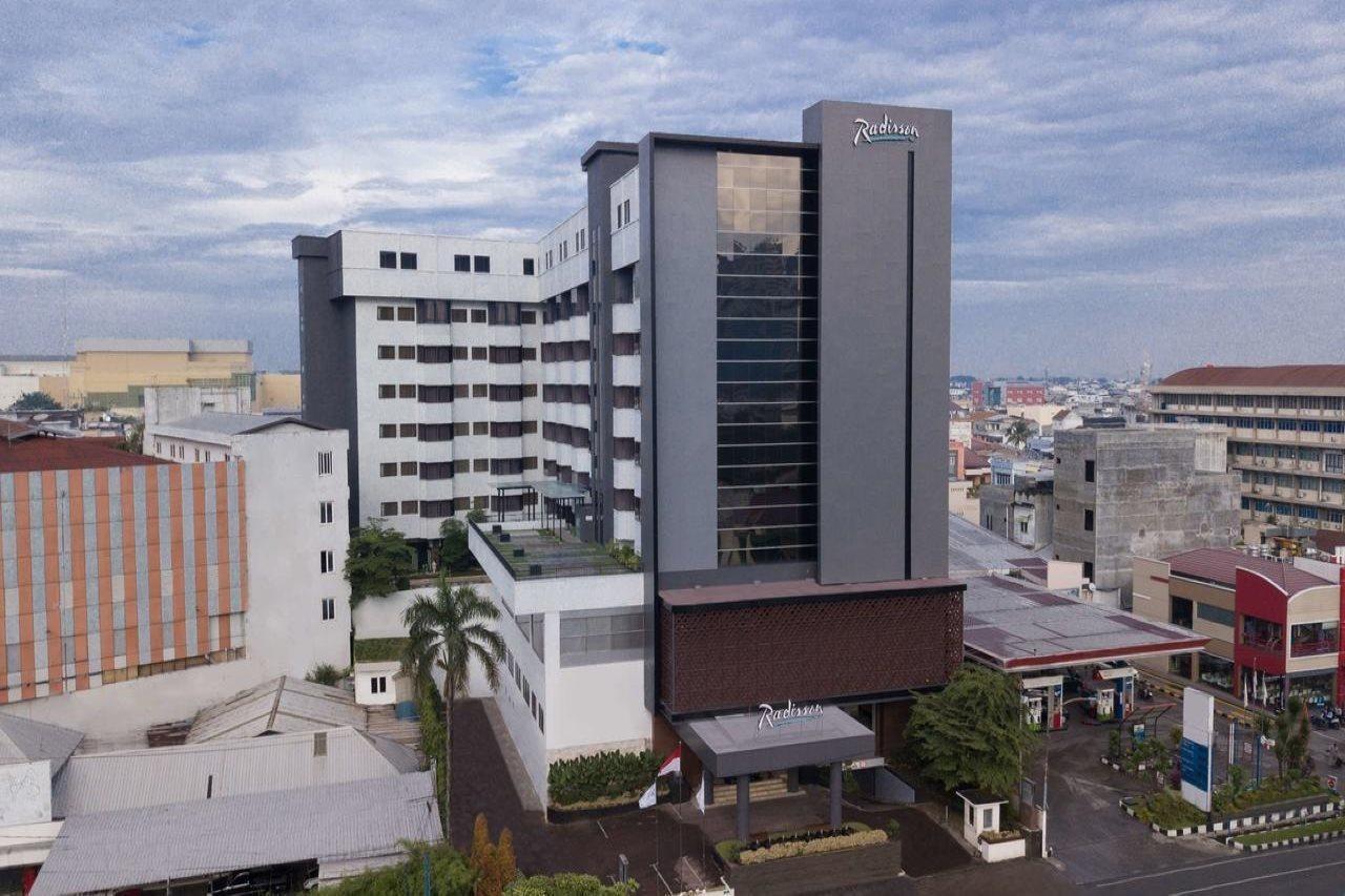 Aiho Hotel Medan Exterior photo
