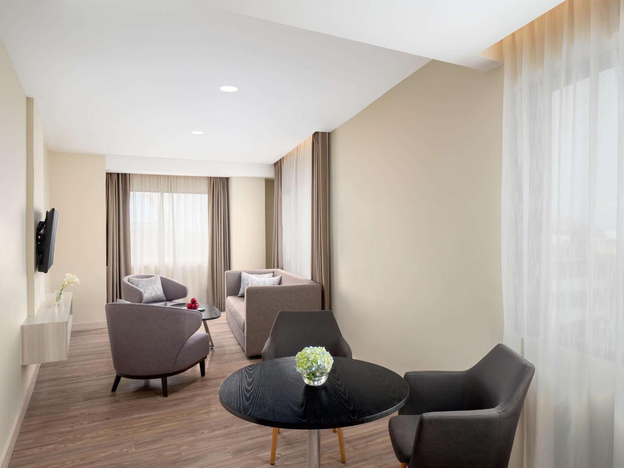 Aiho Hotel Medan Exterior photo