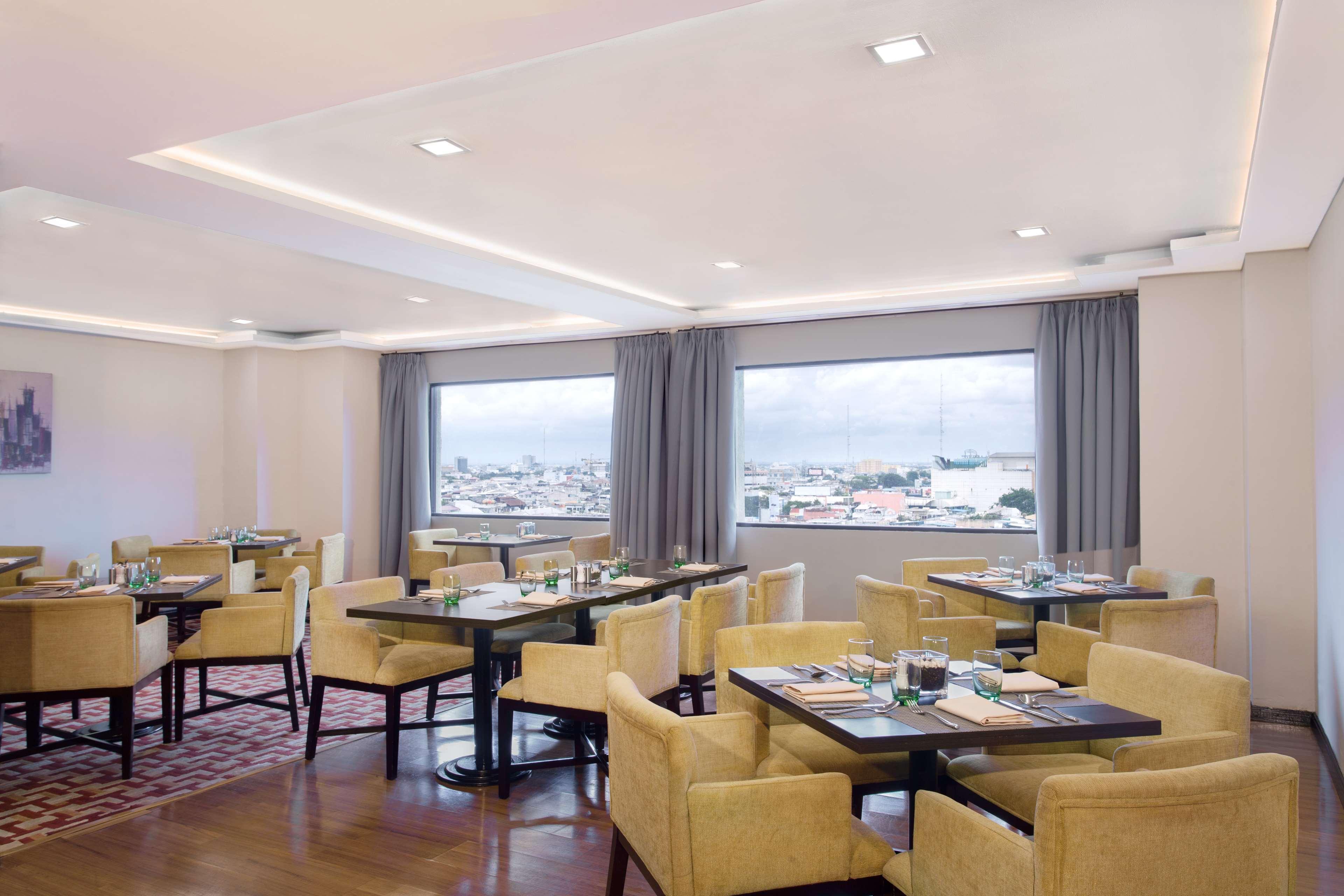 Aiho Hotel Medan Exterior photo