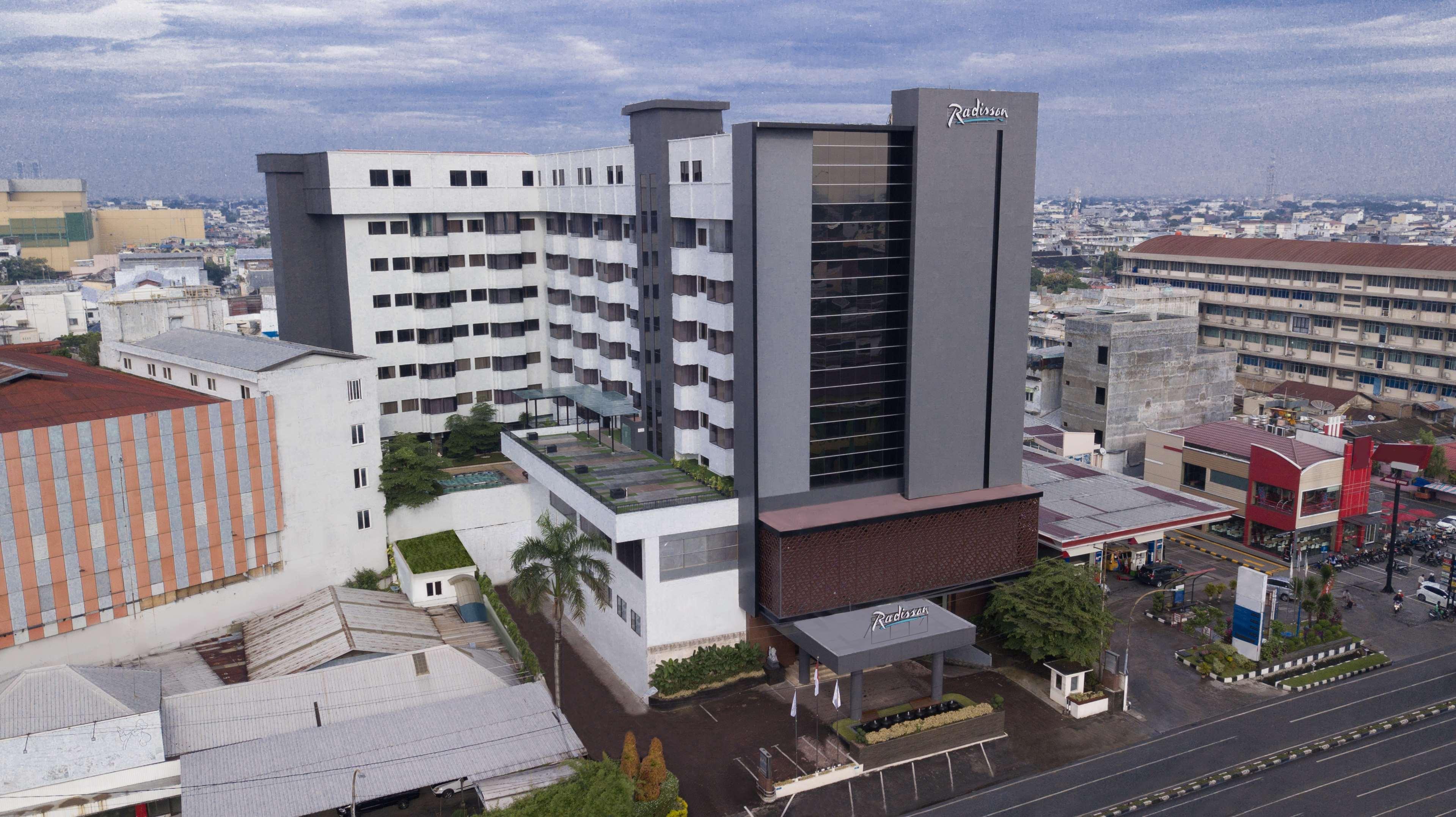Aiho Hotel Medan Exterior photo