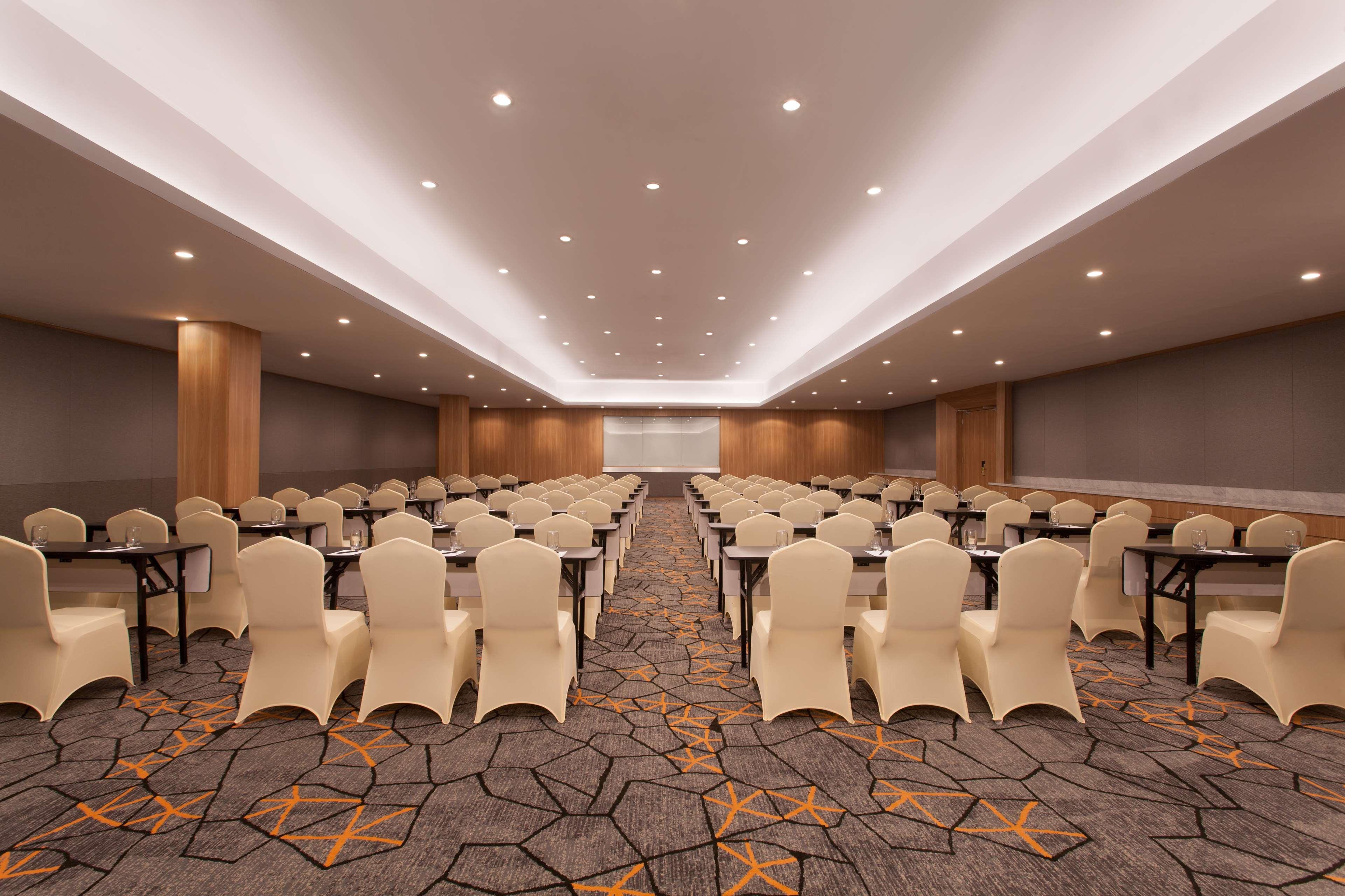 Aiho Hotel Medan Exterior photo